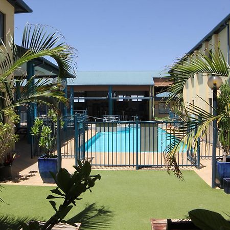 Ningaloo Club Backpackers Hostel Coral Bay Exterior photo